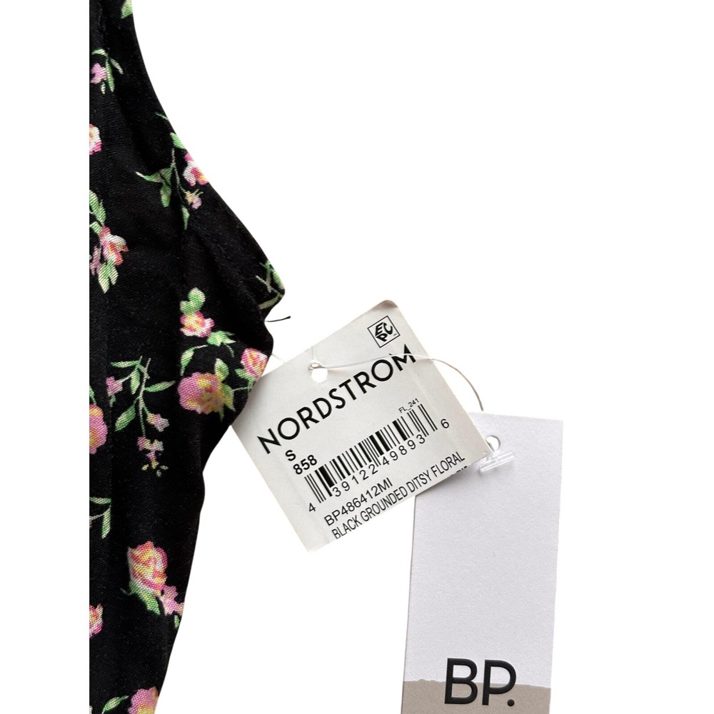 VIntage Y2K BP Nordstrom Black Ditsy Floral Button Front Ruffle Hem Romper - Picture 6 of 10